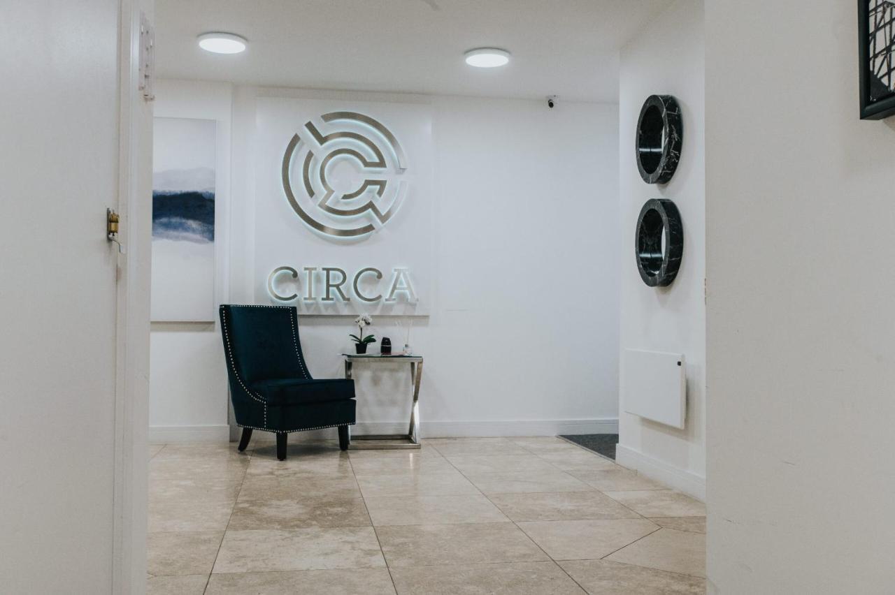 Circa17- Entire Apt, Free Parking, Gym, City Central & Free Netflix Bracknell Exterior photo